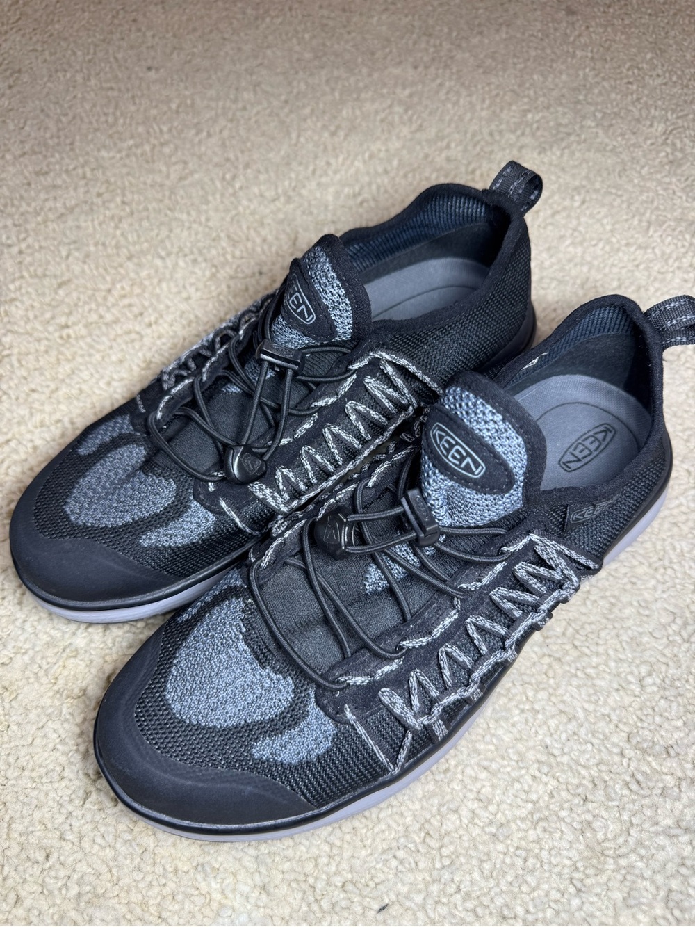KEEN Women's Uneek Exo-w Size 9